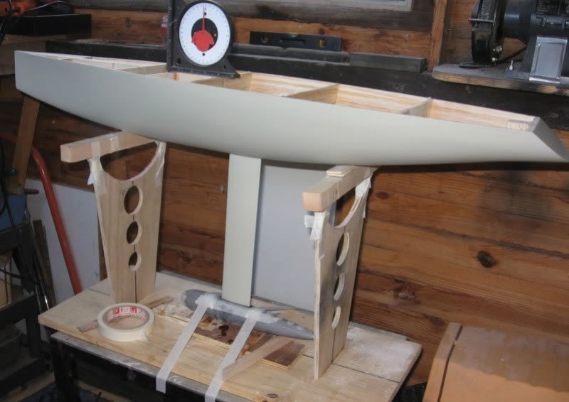 Weighing a model one meter rc yacht., Location: France